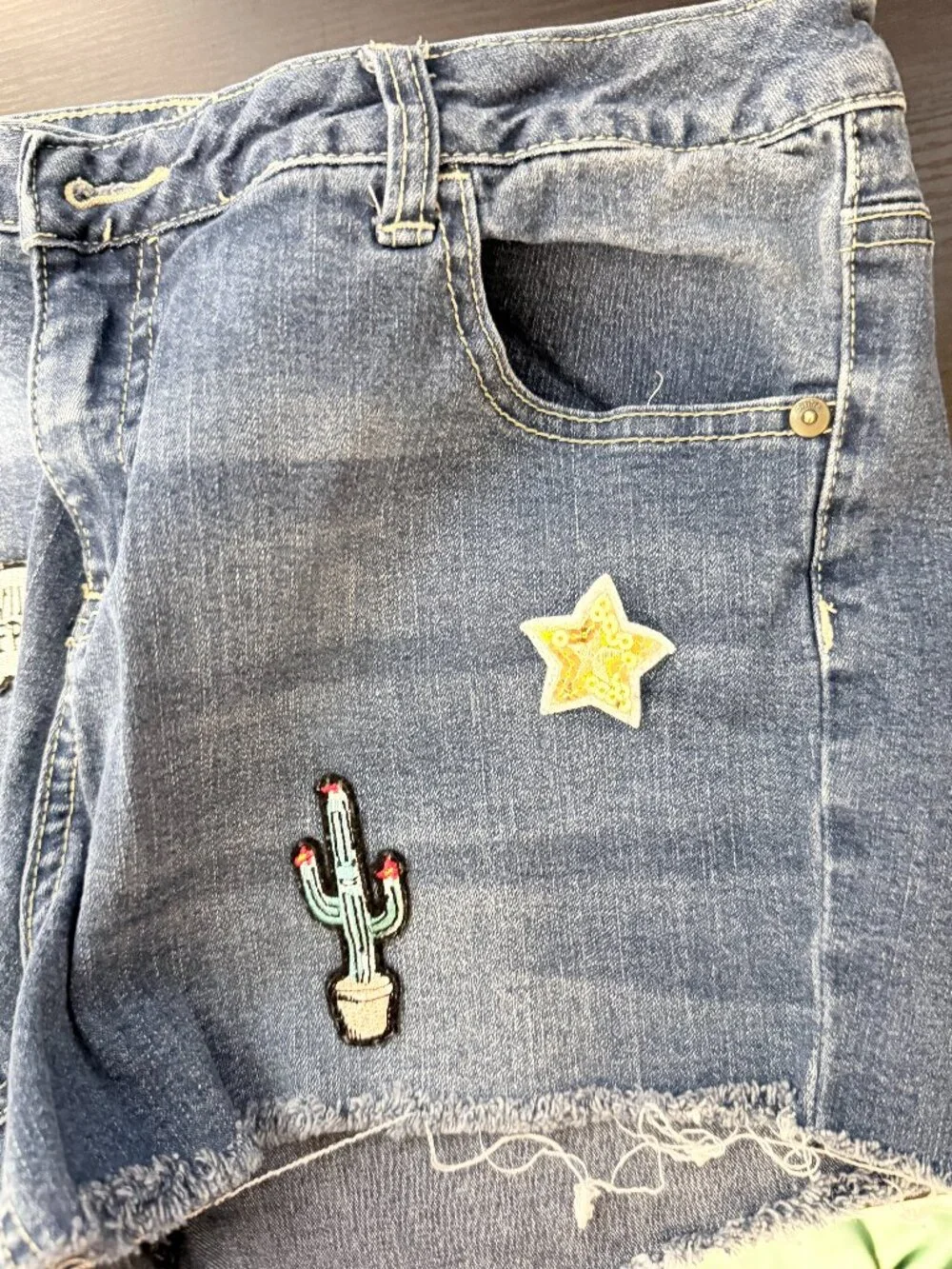 Justice Denim Jean Shorts Boots Cactus Wild & Free Star Patches Size 16 Plus